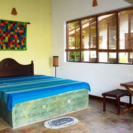The Reef Beach Hotel Negombo Exterior foto