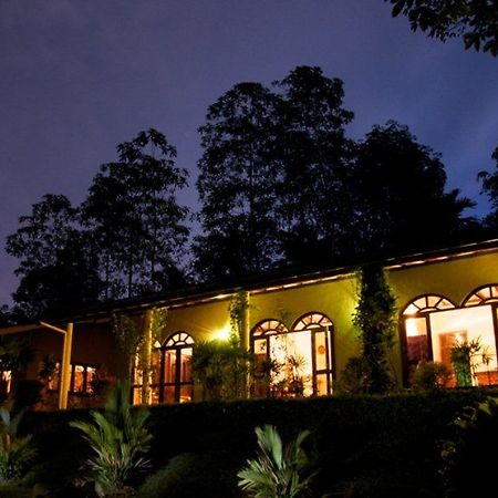 The Reef Beach Hotel Negombo Exterior foto
